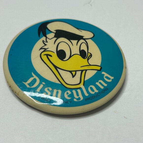 Vintage Disneyland Donald Duck Mickey Mouse Patriotic Buttons Set Metal Pinbacks - Picture 4 of 7